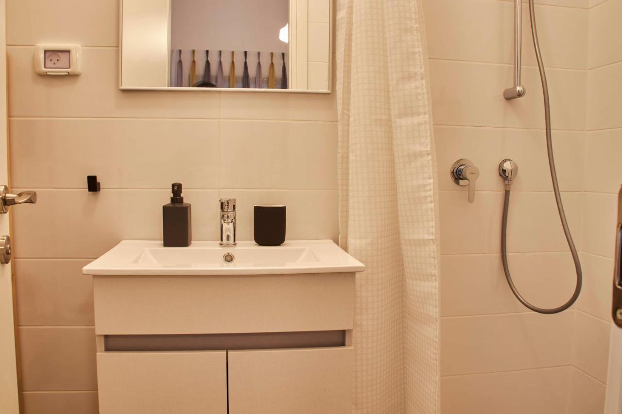 Roza Apartment テル・アビブ エクステリア 写真